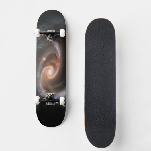 Arp 273 Interaktive Galaxien in Andromeda. Skateboard (Vorderseite)