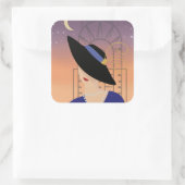 Art Deco 1930er Frauen in Hut mit Chrysler Gebäude Quadratischer Aufkleber (Tasche)