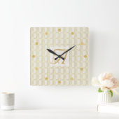 Art Deco 3 Letter Monogram Gold Cream Muster Squ Quadratische Wanduhr (Zuhause)