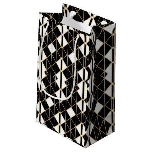 Art Deco Black and Gold Geometric luxury Kleine Geschenktüte (Rückseite Schrägansicht)