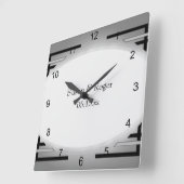 Art Deco Black & Silver Quadratische Wanduhr (Winkel)