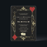 Art Deco Casino Royale Vegas Poker Rossa Einladung<br><div class="desc">Für 10, 25, 50 Jahre Hochzeitsfeier. Einzigartiges Casino Royale, das Design der 20er-Jahre-Thematik. Es zeigt Vintage Kunst Deko Stil, Roaring 1920er Jahre alten Hollywood, Paar Würfel, Spielkarten Anzüge, Gold Art Deco Hintergrund. Spezielle Formulierungen werden wie im Poker-Spiel verwendet. Verwenden Sie das Tool Personalisieren, um Ihre Informationen hinzuzufügen. Für mehr, besuchen...</div>