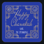 Art Deco Chanukkah Blau und Gold Design Quadratischer Aufkleber<br><div class="desc">"Chanukah Happy/Gold" Stickers Square. Viel Spaß mit diesen Aufklebern wie Tortenpfropfen, Geschenketiketten, Taschenschließungen oder was auch immer Ihre Feierlichkeiten sind! Die Hintergrundfarbe kann geändert werden, indem eine andere Farbe als die Farbpalette ausgewählt wird. Personalisieren Sie diese, indem Sie Text löschen und Ihre eigenen Wörter hinzufügen, indem Sie Stil, Größe und...</div>