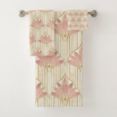 Art Deco Design in düsterrosa und Rose Gold Badhandtuch Set (Insitu)