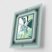 Art Deco Diamant Girl Quadratische Wanduhr (Winkel)