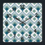 Art Deco Fans Quadratische Wanduhr<br><div class="desc">Diese Wanduhr hat ein kunstvolles Deko-Design von aquamarinen Diamanten mit diagonalen Linien und meeresgrünen Diamanten auf einem weißen Feld.</div>