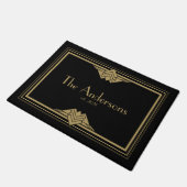 Art Deco Geometric Black Gold Family Name Doormat Fußmatte (Schrägansicht)