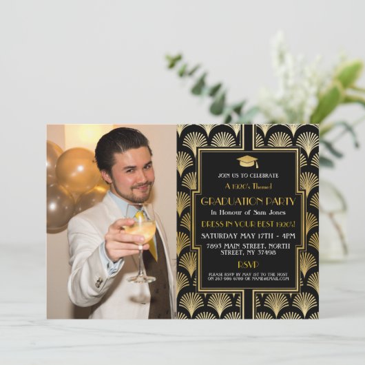 Art Deco Gold Abschluss Gatsby Party Foto der 1920 Einladung (Stehend Vorderseite)