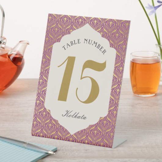 Art Deco Gold Tischnummer Sockelschild (In Situ)