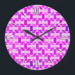 Art Déco, industrieller Chic, violett, orchid, lav Große Wanduhr<br><div class="desc">Ein Art-Déco-inspiriertes,  abstraktes industrielles Design in orchid-rosa,  violett lila,  lavender und mauve-Farbtönen mit weißem - digitalem Design</div>