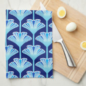 Art Deco Lily, Cobalt Blue, Aqua und White Handtuch (Viertel Falte)
