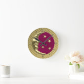 Art Deco Moon and Stars, Burgund und Gold Runde Wanduhr (Zuhause)