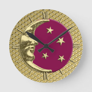 Art Deco Moon and Stars, Burgundy and Gold Runde Wanduhr