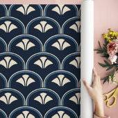 Art Deco Scallop in Navy Blue und Creme Geschenkpapier