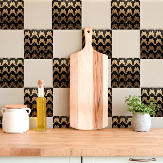 Art Deco Schwarz und Gold Scallop Muster Fliese