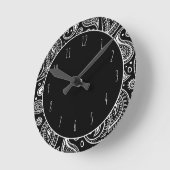Art Deco Schwarz und Weiß Floral Paisley Muster Runde Wanduhr (Winkel)