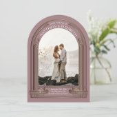 Art Deco Staubrose Bronze Bogen Save the Date Einladung (Stehend Vorderseite)