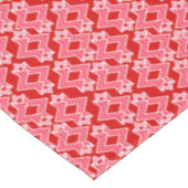 Art-Deco-Tapeten-Muster, dunkelrot und rosa Tischdecke (Schrägansicht)