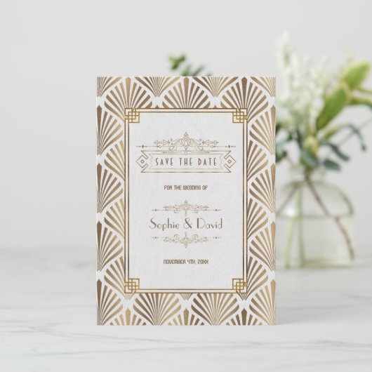 Art Deco White Gatsby 1920er Save the Date (Stehend Vorderseite)