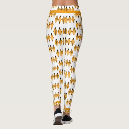 Art Deko Element in hellorangen Leggings (Rückseite)