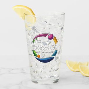 "Art in Motion: Bowling-Logo für Rundrasen, Glas