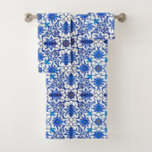 Art Nouveau Chinese Tile, Cobalt Blue & White Badhandtuch Set (Insitu)