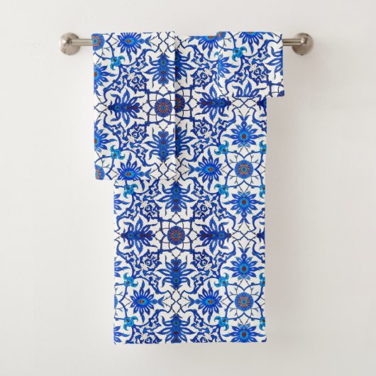 Art Nouveau Chinese Tile, Cobalt Blue & White Badhandtuch Set (Insitu)