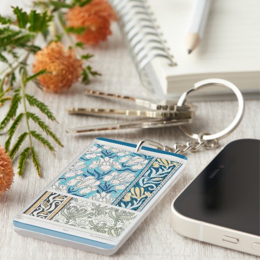 Art Nouveau Iris lila floral textile art Schlüssel Schlüsselanhänger (Vorderseite rechts)