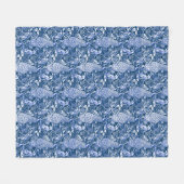 Art Nouveau Peacock Print, Marine und Weiß Fleecedecke (Vorderseite (Horizontal))