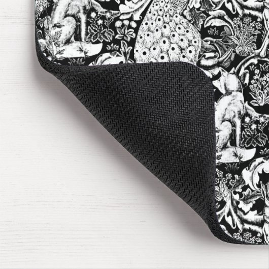 Art Nouveau Peacock Print, Schwarz/Weiß Mousepad (Ecke)