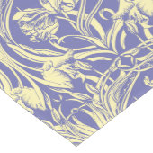 Art Nouveau Periwinkle & Ivory Tulip Table Runner Mittelgroßer Tischläufer (Ecke)