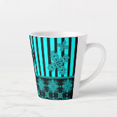 Artdeco-Blume im Retro-Stil mit Monogramm Milchtasse (Rechts)