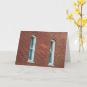 Arted Windows on Red Brick Wall Karte (Gelbe Blume)
