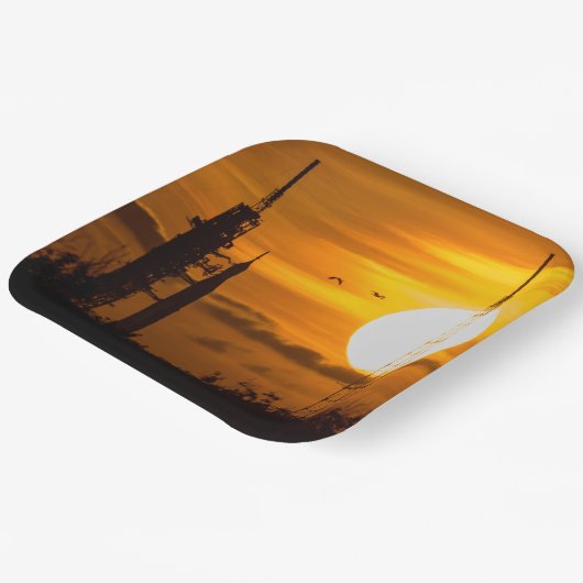 Artemis Moon Rocket bei Morgendämmerung Pappteller (Gewinkelt)