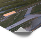 Artemis One Moon Rocket auf Pad Poster (Ecke)