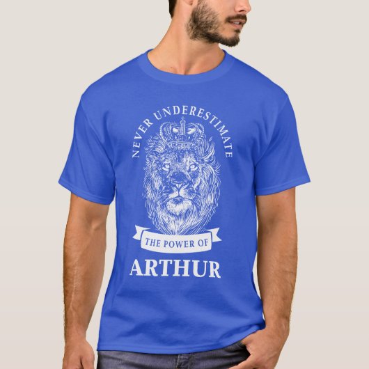 Arthur Geschenk Name Löwe lustig T-Shirt (Vorderseite)
