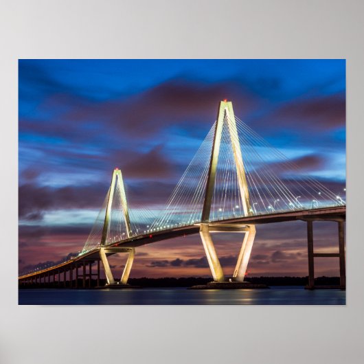 Arthur Ravenal Bridge bei Nacht Poster (Vorne)