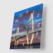 Arthur Ravenel Brücke an der Nachtmauer Quadratische Wanduhr (Winkel)