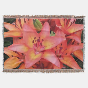 Artisitc Coral Colored Garden Lilies Decke