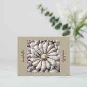 Artistische Seashell Circle Post Card Postkarte (Stehend Vorderseite)