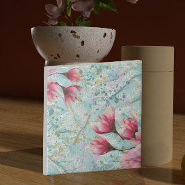Artsy Magnolia Flowers On Vintage Crumpled Paper Fliese