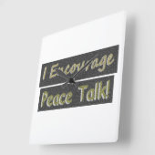 Artwork Design über "Peace Talk". Kaufen Quadratische Wanduhr (Winkel)