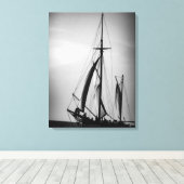 Aruba in Schwarz und Weiß segeln (Portrait) Leinwanddruck (Insitu (Holzboden))