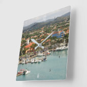 Aruba-Jachthafen Quadratische Wanduhr (Winkel)