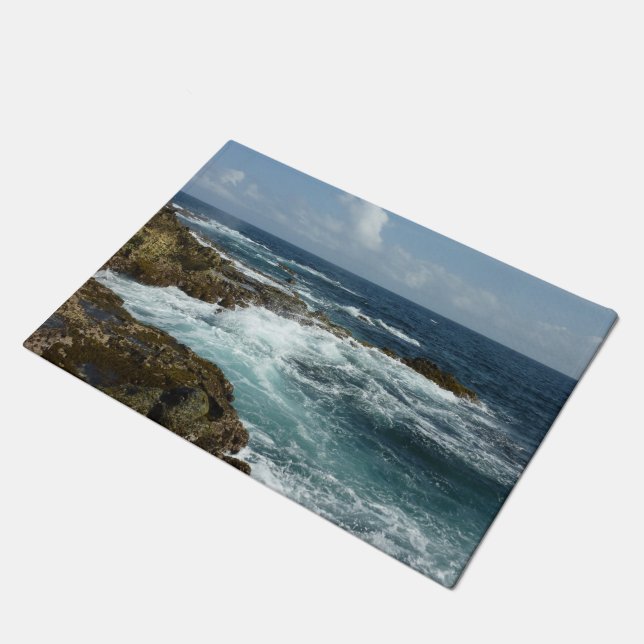 Arubas Felsküste und blauer Ozean Fußmatte (Schrägansicht)