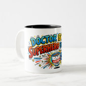 Arzt bei Tag, Superheld durch Kaffeetasse (Vorderseite Links)
