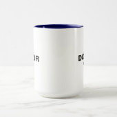 ARZT Est. Jahr Tasse (Zentrum)