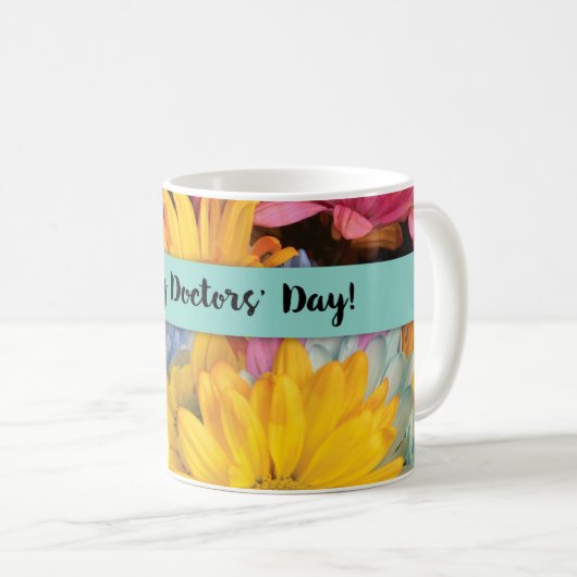 Ärztetag dank Gerbera Daisies Kaffeetasse (VorderseiteRechts)