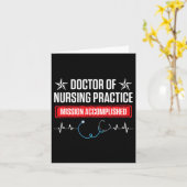 Ärztin für Krankenpflege (NTP) übernimmt die mediz Karte (Gelbe Blume)