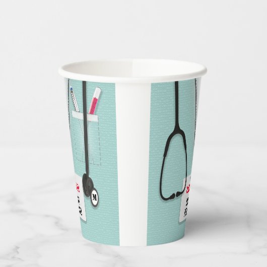 Ärztin, Krankenschwester oder medizinischer Betreu Pappbecher (Links)